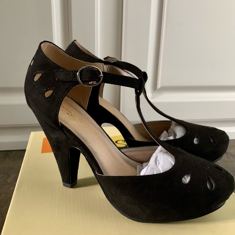 Graham Street Black Suede Heels ModCloth RetroStyle Women’s Size 7
